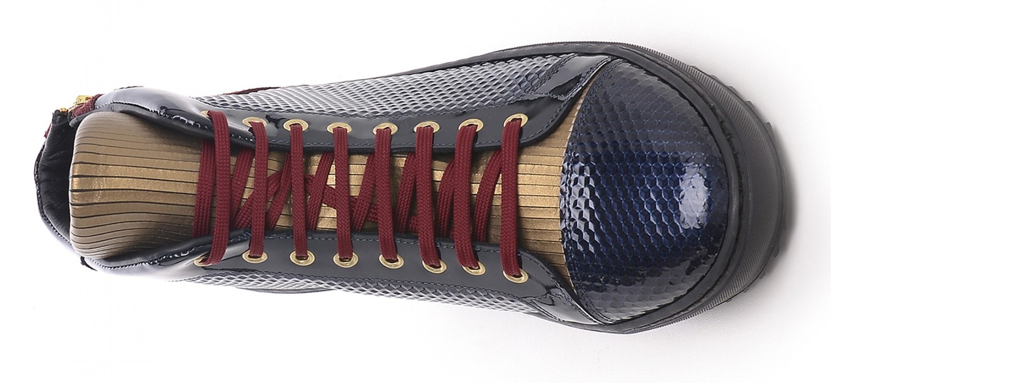 elevator shoes