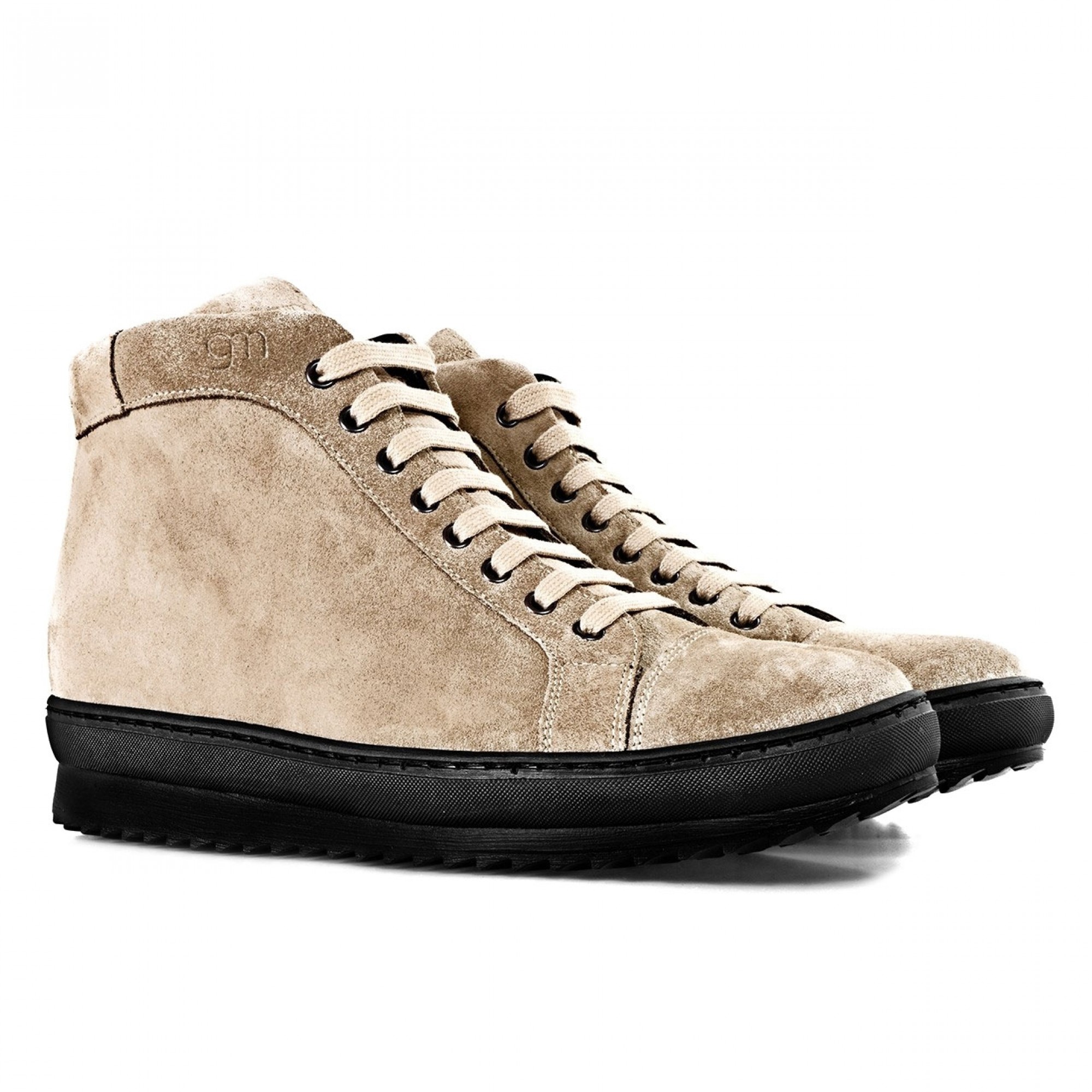 Baskets rehaussantes